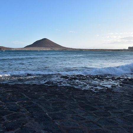 Apartment Barraquito, Balcony With Sea View, Close To The Beach, Wifi, Ideal For Surfers エル・メダノ エクステリア 写真