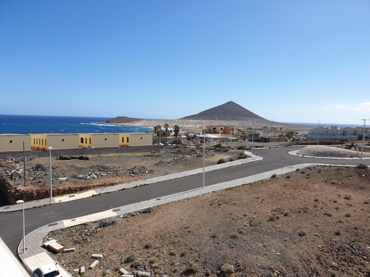 Apartment Barraquito, Balcony With Sea View, Close To The Beach, Wifi, Ideal For Surfers エル・メダノ エクステリア 写真